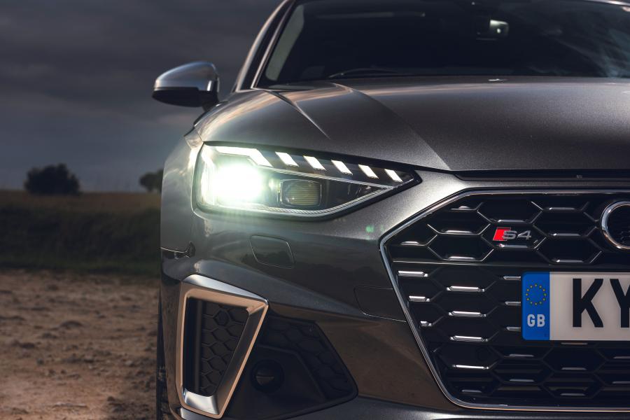 Детали экстерьера Audi S4 Sedan TDI (B9) 2019 года  (UK) (фото 21 из 27)